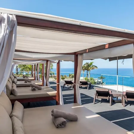 Resort Saccharum - And - Savoy Signature 5*