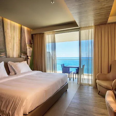 Resort Saccharum - And - Savoy Signature