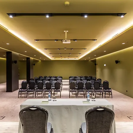 Saccharum - And - Savoy Signature Hotel 5*