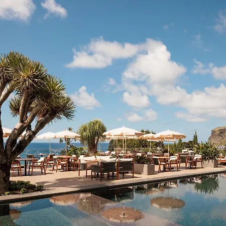 Resort Saccharum - And - Savoy Signature 5*