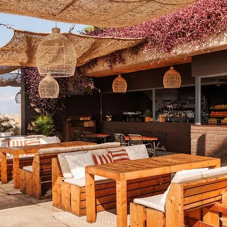 Saccharum - And - Savoy Signature Resort