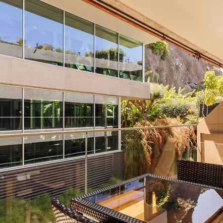 Resort Saccharum - And - Savoy Signature 5*
