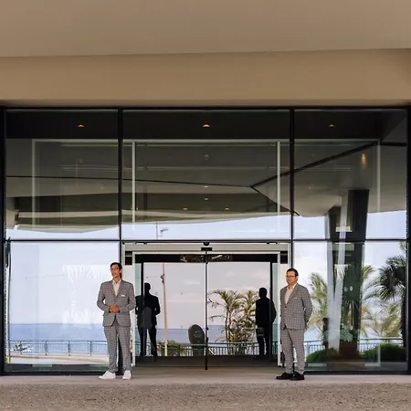 Resort Saccharum - And - Savoy Signature 5*