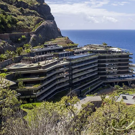 Saccharum - And - Savoy Signature Hotel Calheta (Madeira)