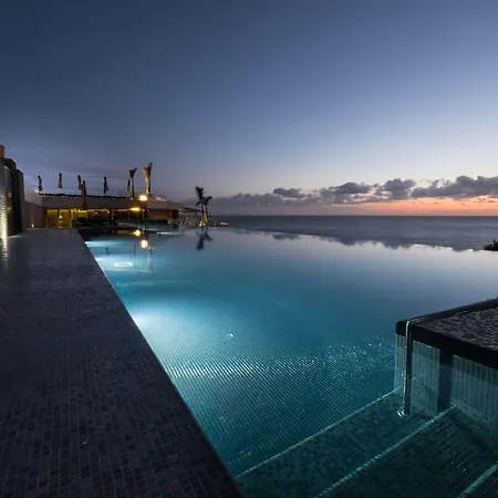 Saccharum - And - Savoy Signature 5*