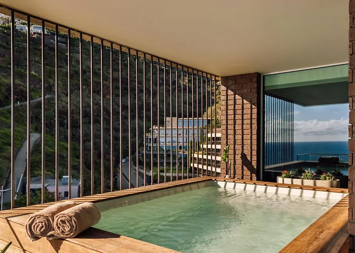 Hotel Saccharum - And - Savoy Signature Calheta (Madeira)