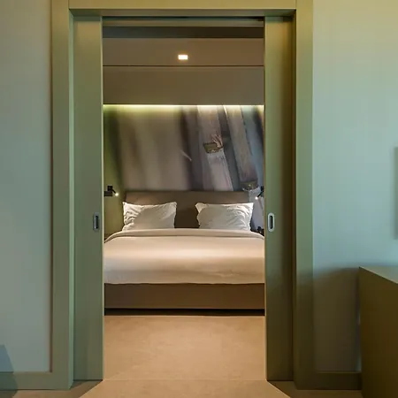 Saccharum - And - Savoy Signature Hotel 5*