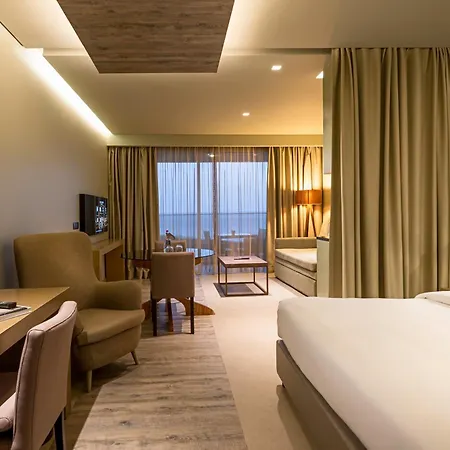 Saccharum - And - Savoy Signature 5* Calheta (Madeira)