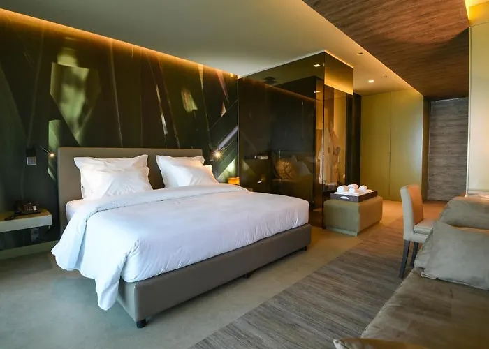 Saccharum - And - Savoy Signature Otel