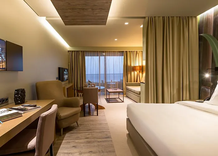 Saccharum - And - Savoy Signature 5* 卡列塔