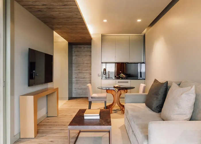 Saccharum - And - Savoy Signature 5*