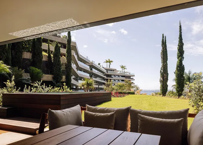 Saccharum - And - Savoy Signature Hotel 5*