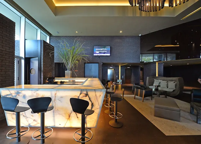 Saccharum - And - Savoy Signature 卡列塔