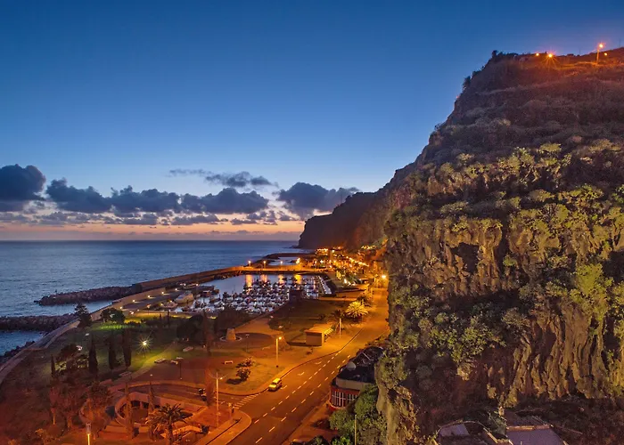 Saccharum - And - Savoy Signature 5*